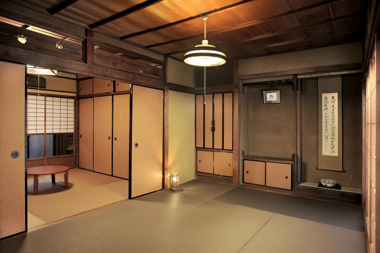 Kiyomizuan: Traditional Kyoto Machiya with Modern Renovations Exterior photo